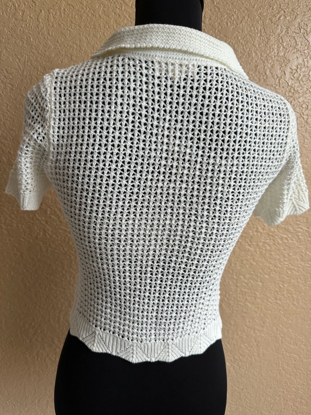 No Comment White Crochet Knit Stretch Button-Up Cardigan Top Size S - Picture 3 of 16